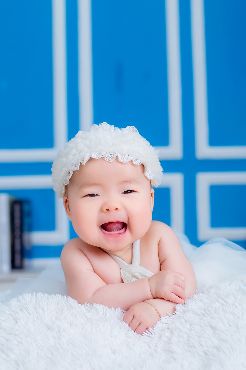 一岁孕妈供卵生的宝宝是否要睡枕头（一岁孕妈供卵生的宝宝应不应该睡枕头）